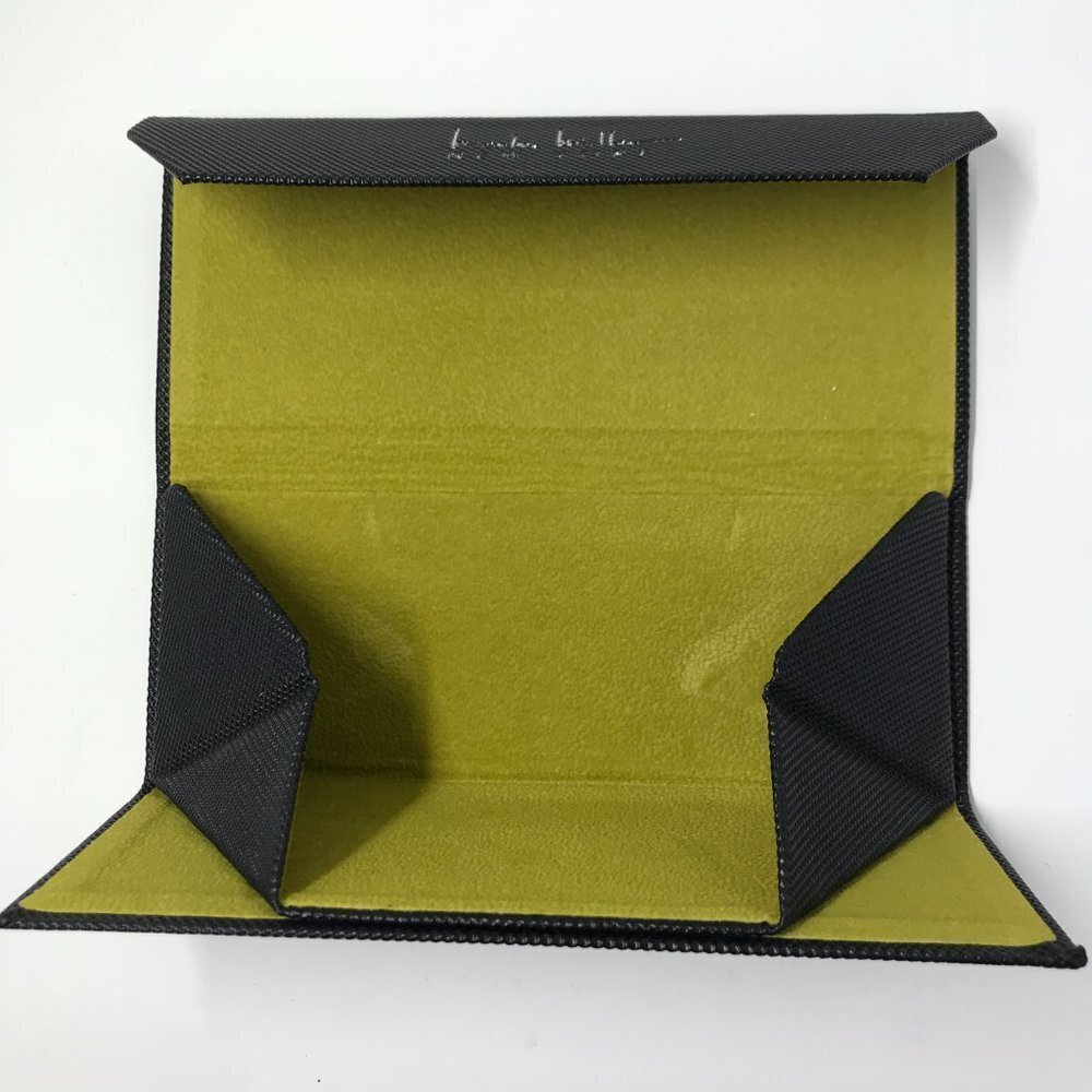 Nicole Miller New York eyeglass case triangle folds flat glass case sunglasses - Picture 10 of 12